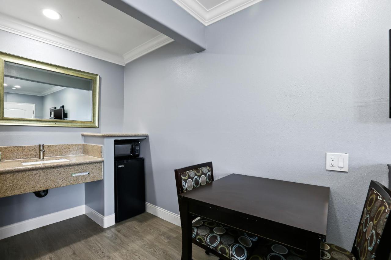 3rd Avenue Inn La Habra Extérieur photo