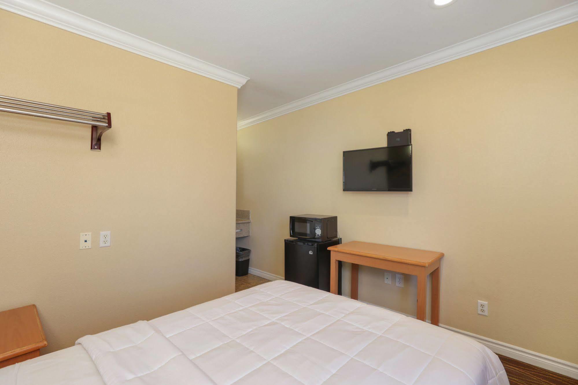 3rd Avenue Inn La Habra Extérieur photo